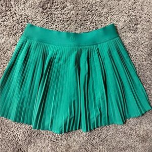 Green lululemon tennis skirt